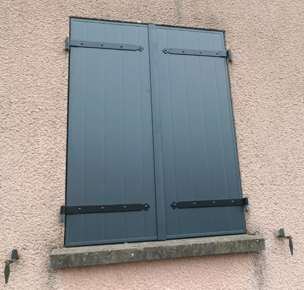 Pose de volets en PVC